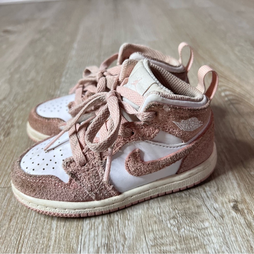 Jordan One mids “ Legend Pink” - 7C